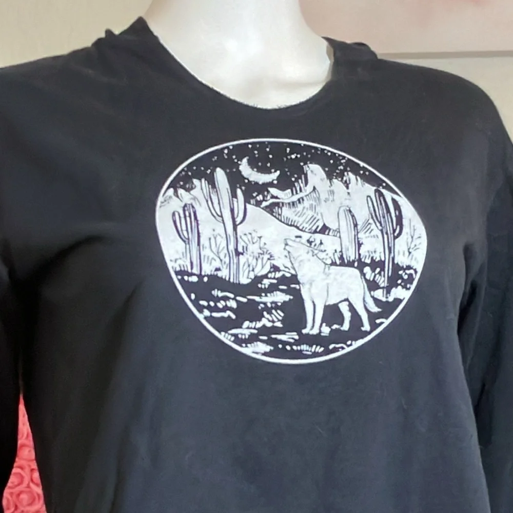 Urban Outfitters Howling Wolf Cotton Pullover Hoodie Black White Unisex Size M